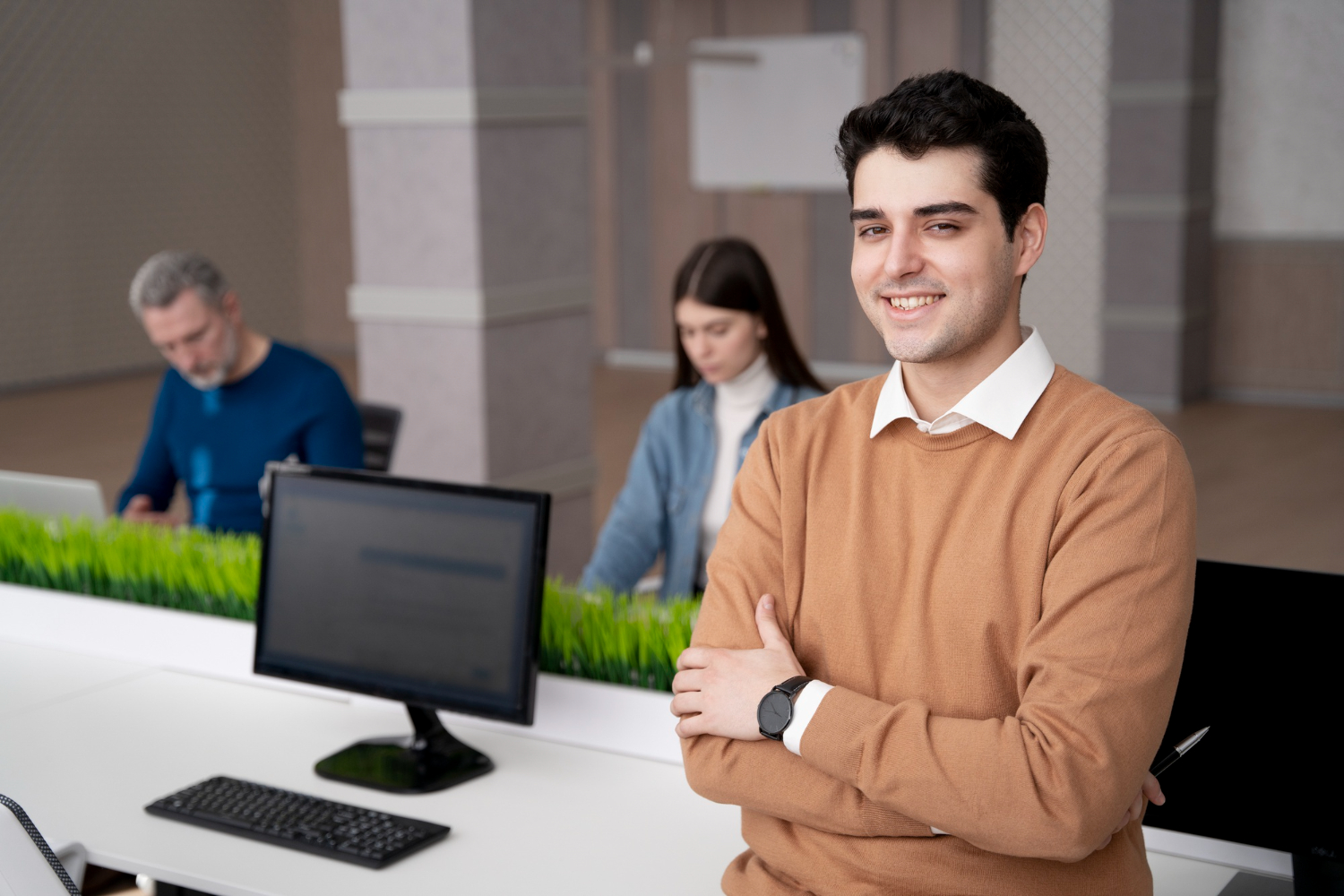 Семья подает заявление на ILR для иждивенцев квалифицированного работника