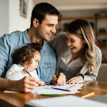 Фото семьи с ребёнком в Великобритании - родительская виза Великобритания 2026