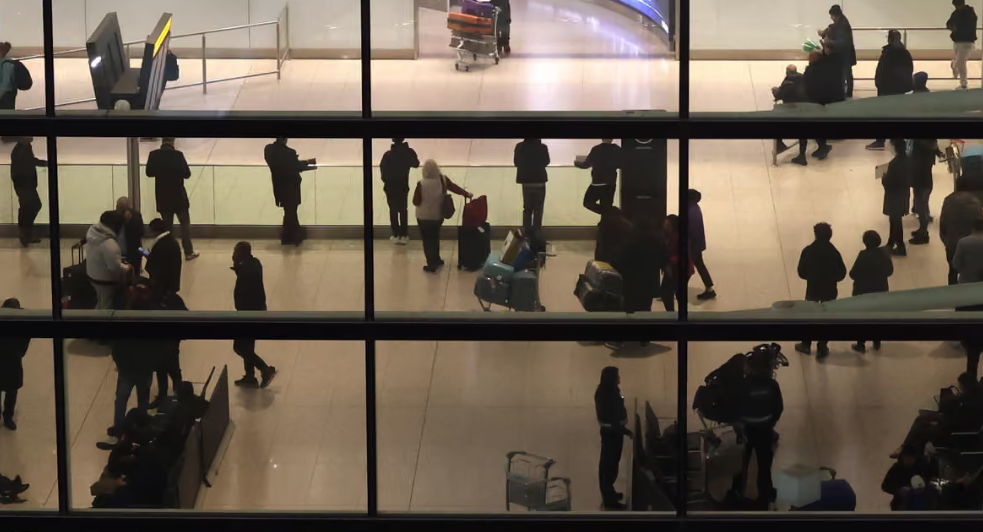 ЕС предлагает гибкий механизм ограничения для соглашения о молодёжной мобильности с Великобританией